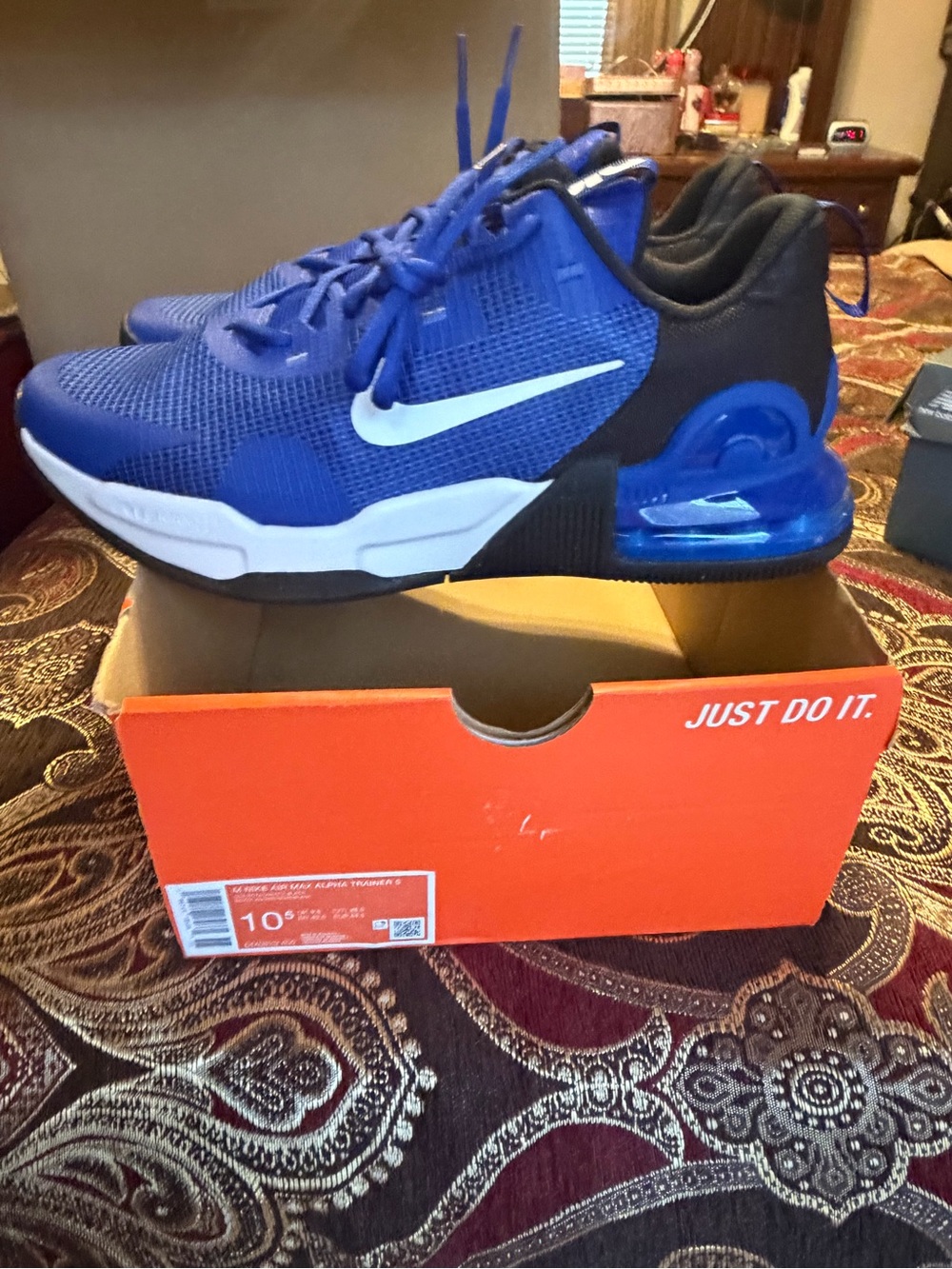 Nike Royal Blue and Black Air-Cushioned Men's Sneakers